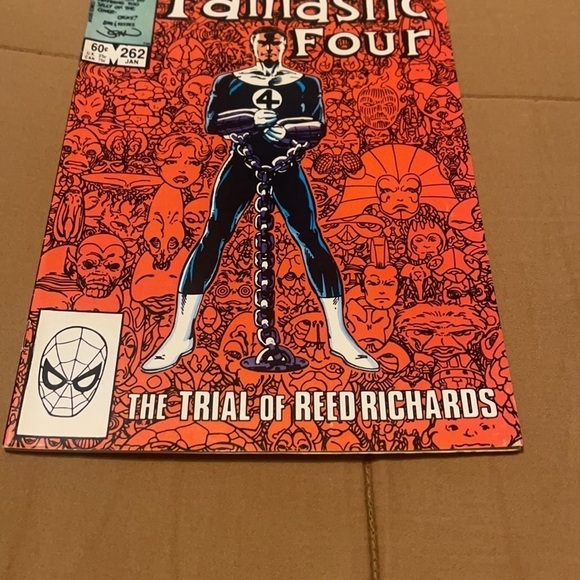 Marvel Comics 
Fantastic Four #262 Comic Book - Picture 3 of 7